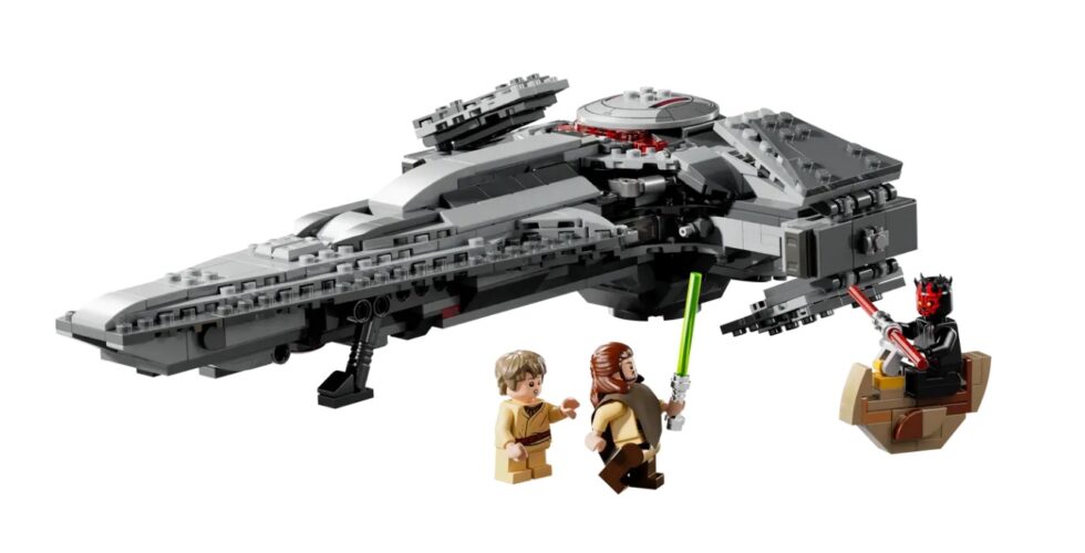 LEGO Star Wars 75383 Darth Maul’s Sith Infiltrator May 2024 Set Images ...