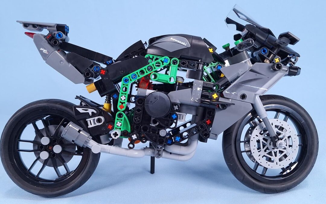 review:-42170-1-–-kawasaki-ninja-h2-motorcycle