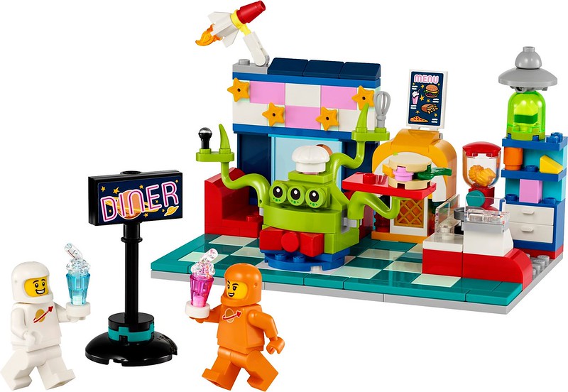 lego-alien-space-diner-gwp-now-available