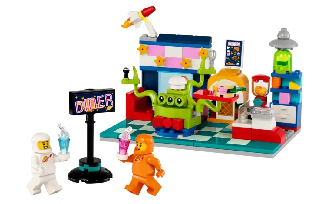 lego-40687-alien-space-diner-gwp-now-sold-out-–-may-2024-promo