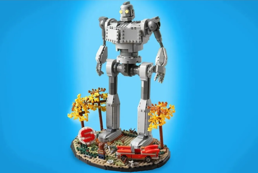 lego-ideas-iron-giant-in-the-forest-project-creation-achieves-10-000-supporters