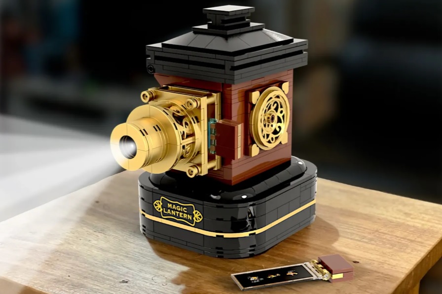 lego-ideas-working-image-projector-magic-lantern-project-creation-achieves-10-000-supporters