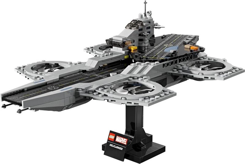 lego-marvel-avengers-helicarrier-revealed