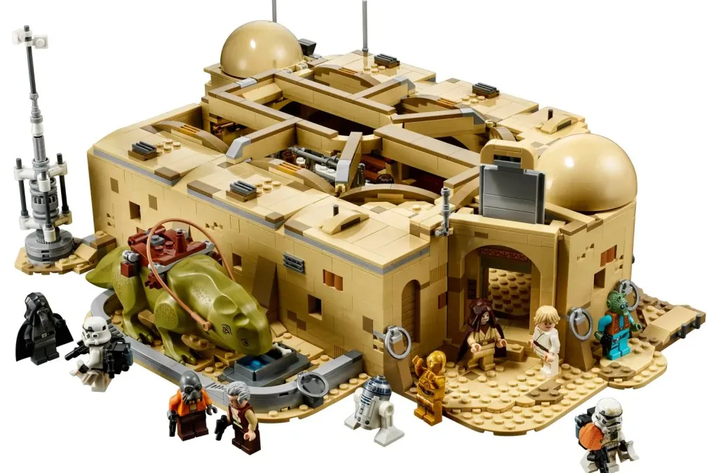 When Is LEGO® Star Wars Mos Eisley Cantina 75290 Retiring?