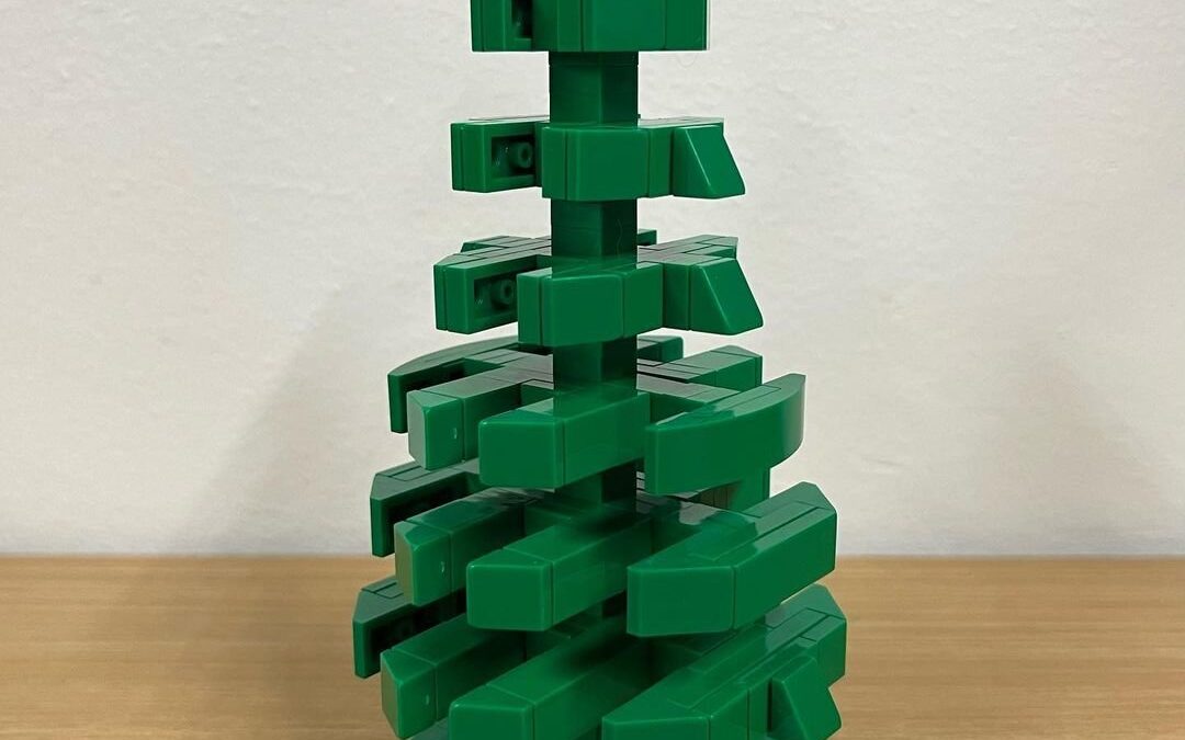 Instructions to Build an Upscaled LEGO Pine Tree