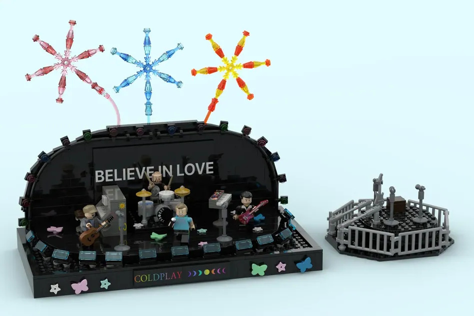 LEGO Ideas Coldplay Music of the Spheres World Tour Diorama Achieves 10,000 Supporters