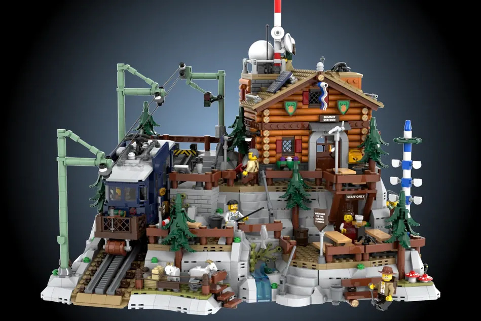 LEGO Ideas Summit Station Achieves 10,000 Supporters