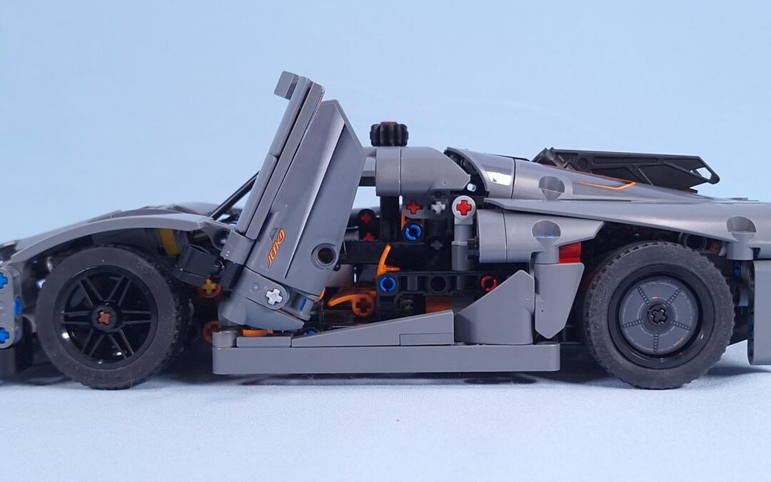 Review: 42173-1 – Koenigsegg Jesko Absolut Grey Hypercar