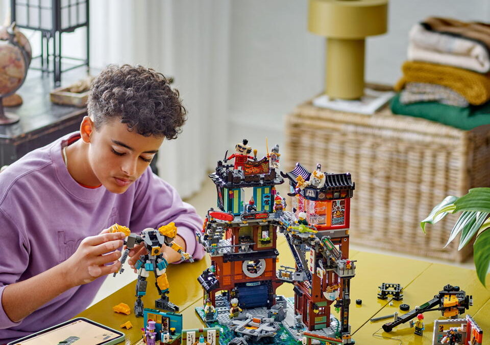 LEGO presenta il nuovo set LEGO Ninjago City Workshops