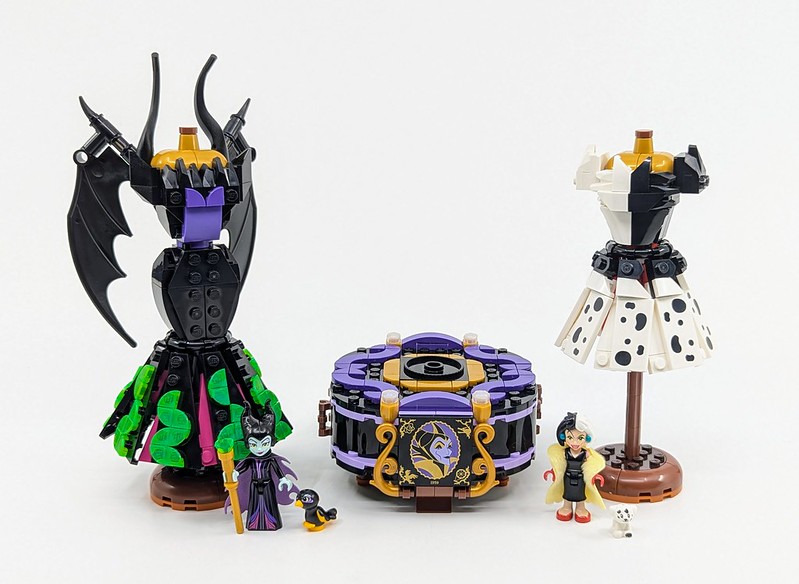 43262: Maleficent’s & Cruella De Vil’s Dresses Review